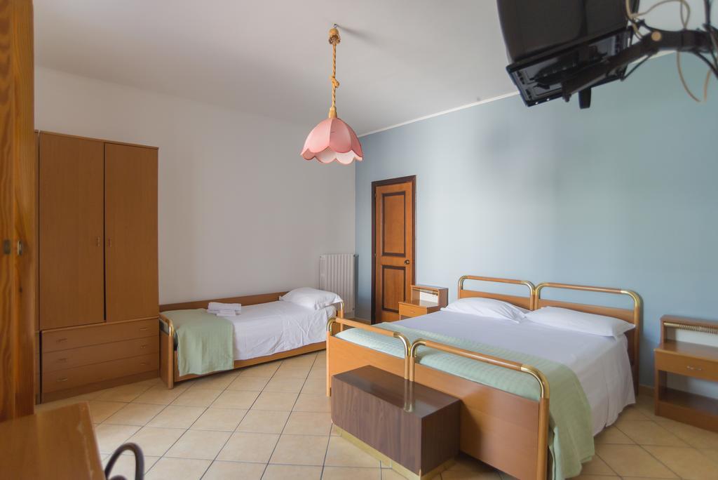 Hotel Alba Del Gargano 马蒂纳塔 外观 照片